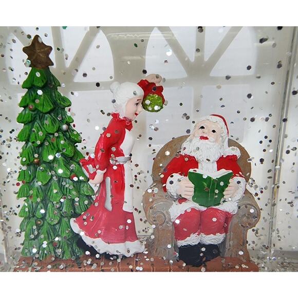 DILLARD'S Illuminated Snow House Santa Kissing Mrs Claus SEE PHOTOS AND VIDEO - Picture 15 of 16